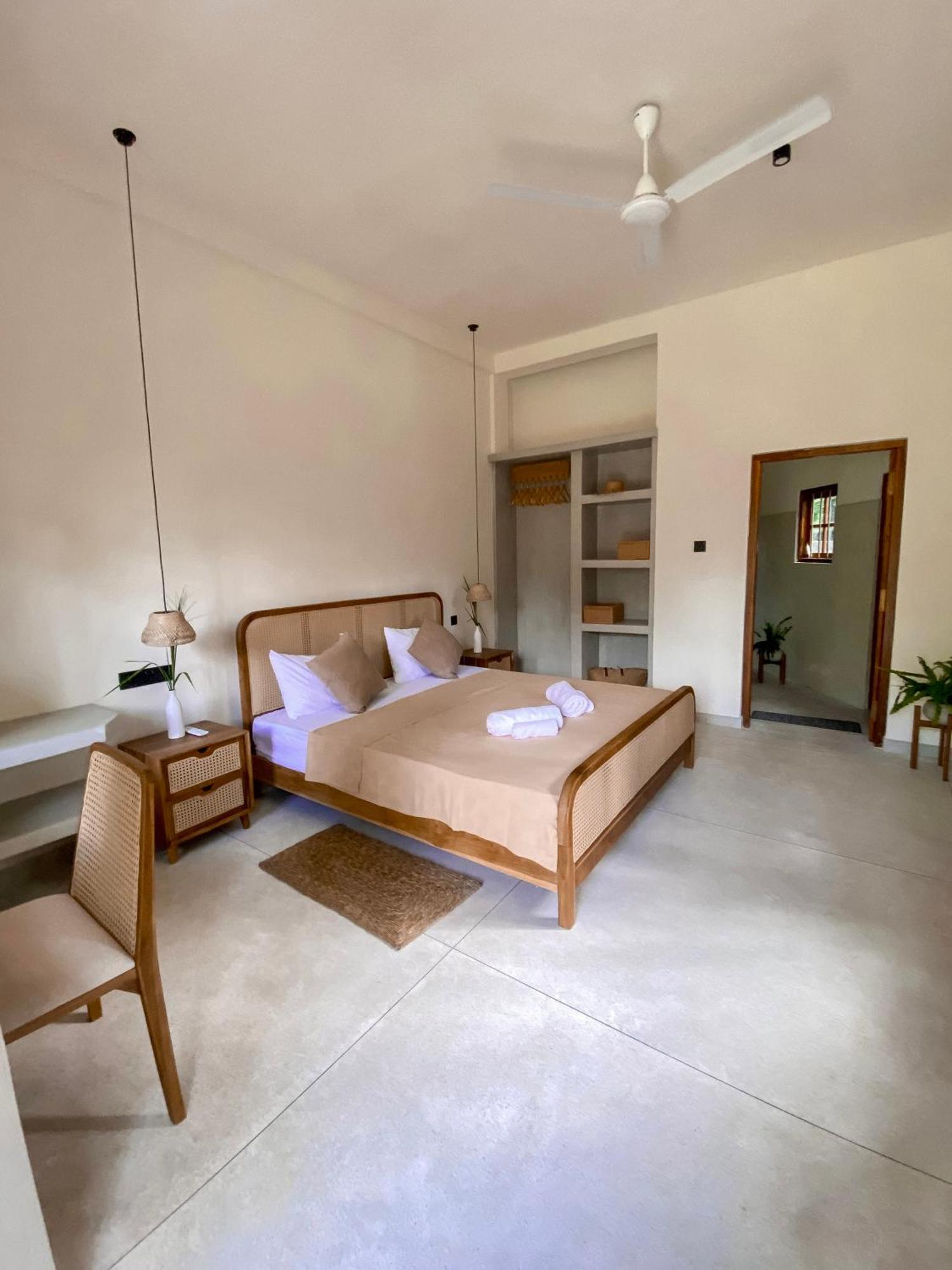 The Palm Private Cottages Midigama East Esterno foto